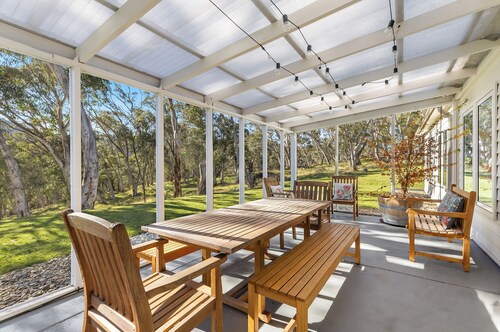 Luxury at Crackenback | Sleeps 10 wood fire | relax & reconnect with loved ones.