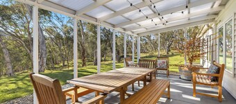 Luxury at Crackenback | Sleeps 10 wood fire | relax & reconnect with loved ones.