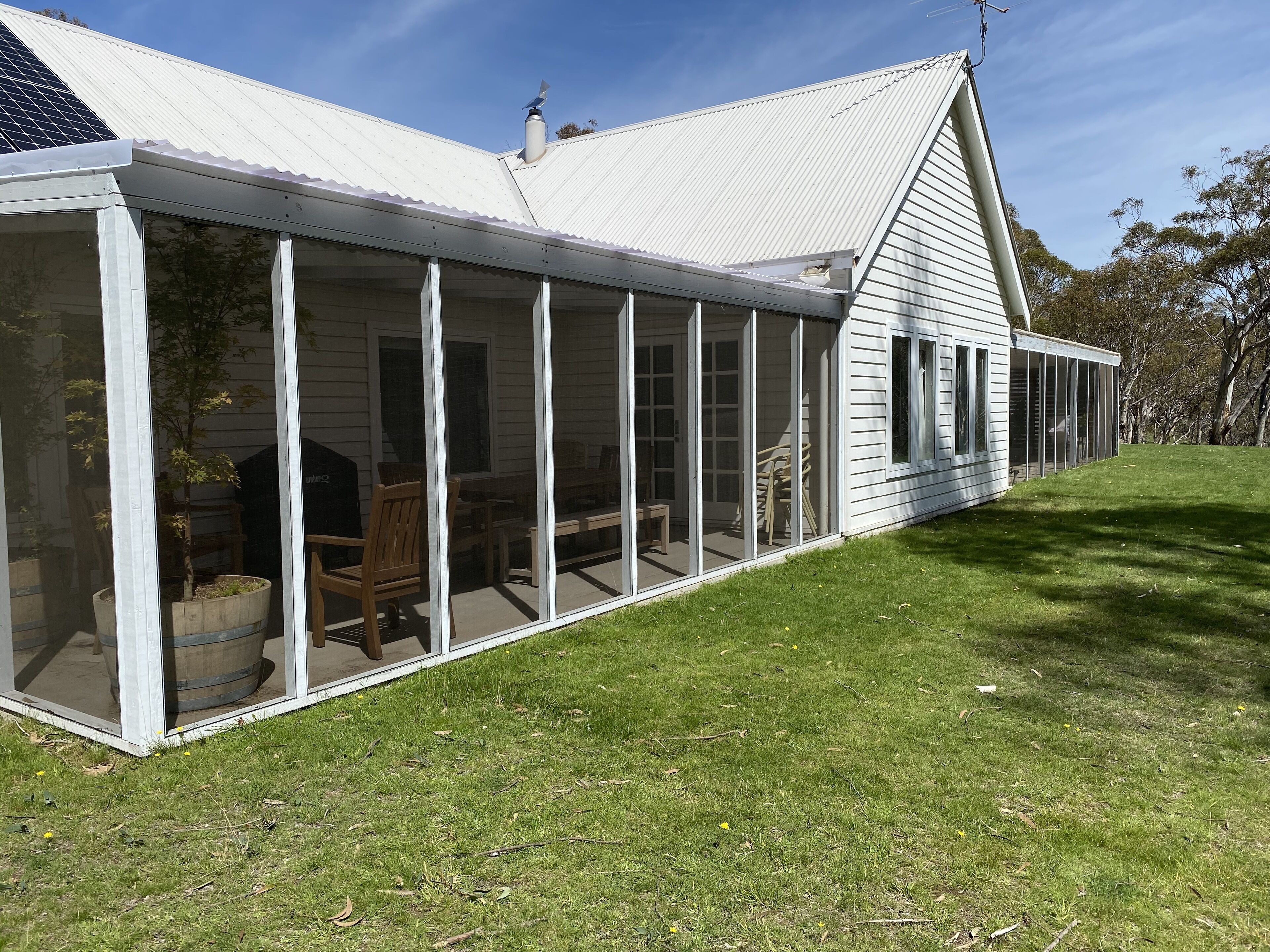 Snowy Mountains | self contained Residence | Crackenback | Sleeps 10 | Wood Fire — image 3