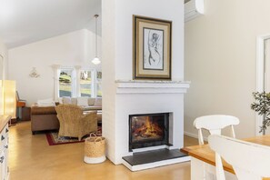 Interior - Luxury at Crackenback Sleeps 10 wood fire relax & reconnect with loved ones. (Crackenback)