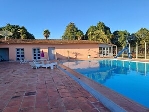 Piscine extérieure