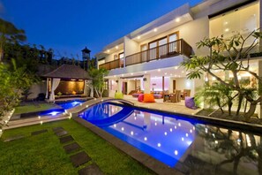 Pool - ⚡⚡⚡ Party Villa ⚡⚡⚡ True Colors up to 26 sleeps, 6 BR (Kuta)