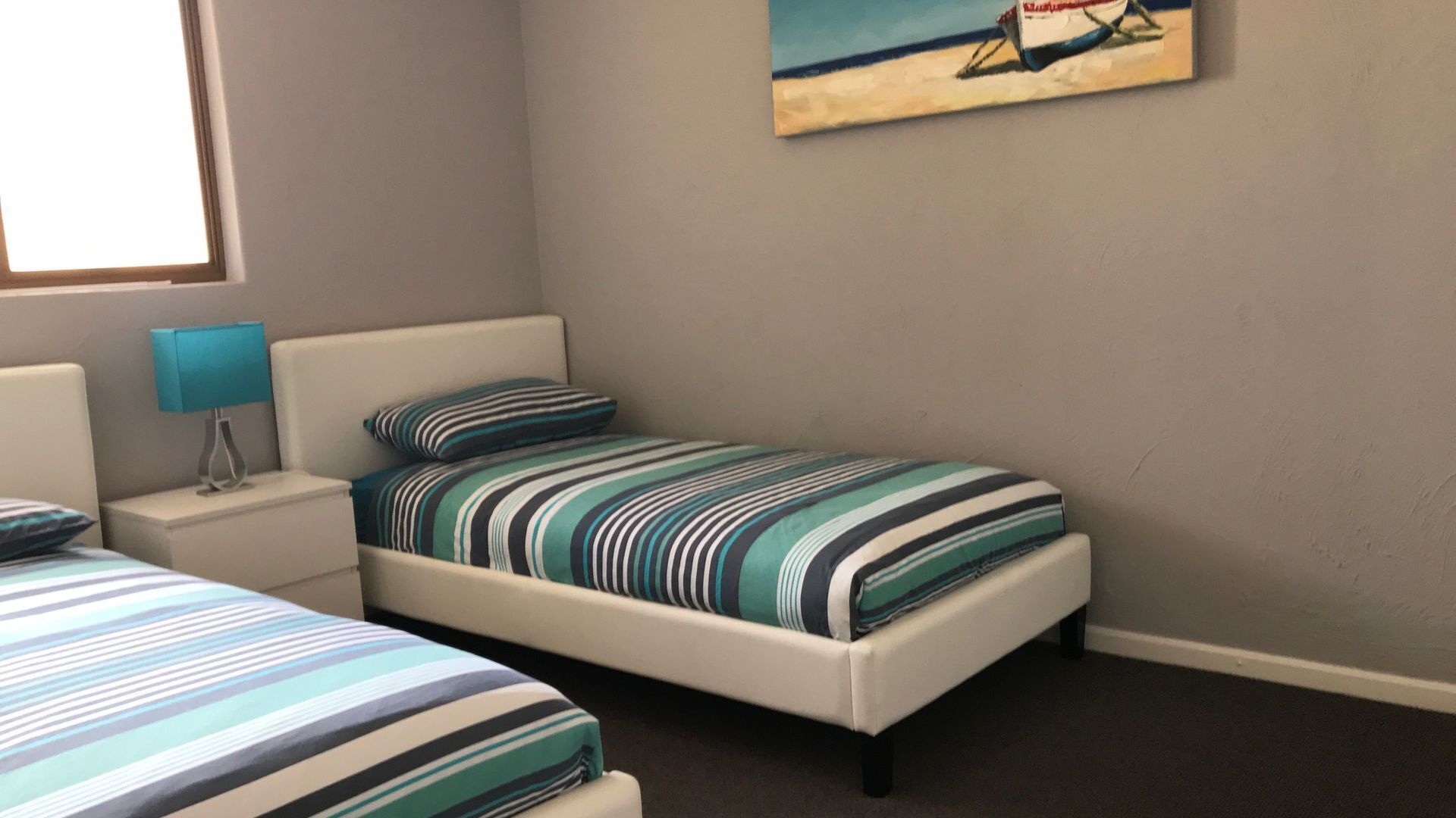 Beachfront at Glenelg — image 9