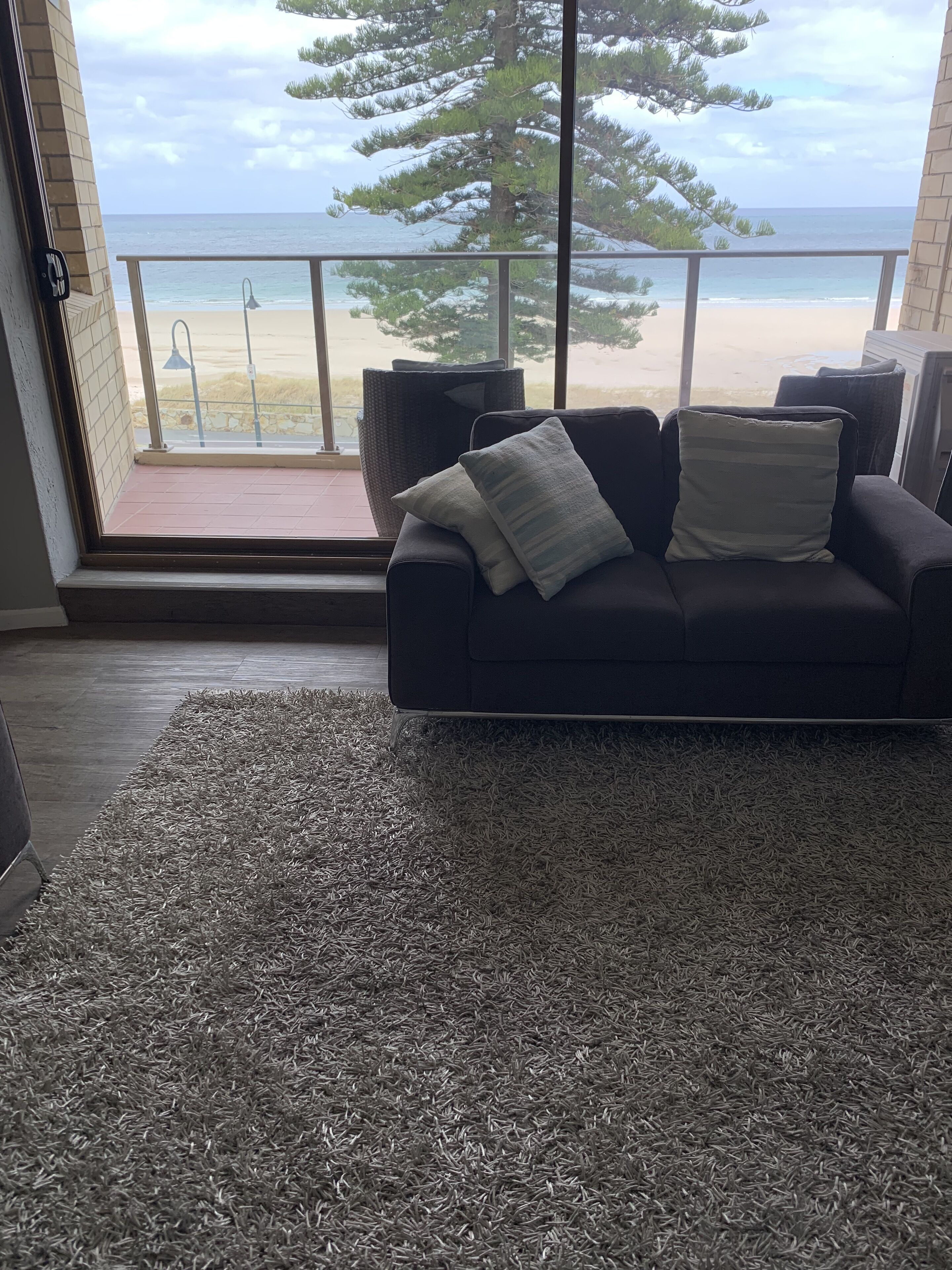 Beachfront at Glenelg — image 4