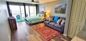 Monolocale Exclusive, 1 letto queen con divano letto, cucina, vista oceano | Con stile personalizzato, con arredamento individuale, una scrivania