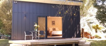 Bach Pukawa, Lake Taupo. Birds, fishing, pets, wifi, skiing, 5 mins walk to lake