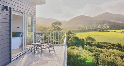 175° East - Ruru House