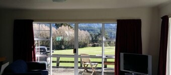 TAKAKA GOLDEN BAY HOBBIT AND LORD OF THE RINGS.