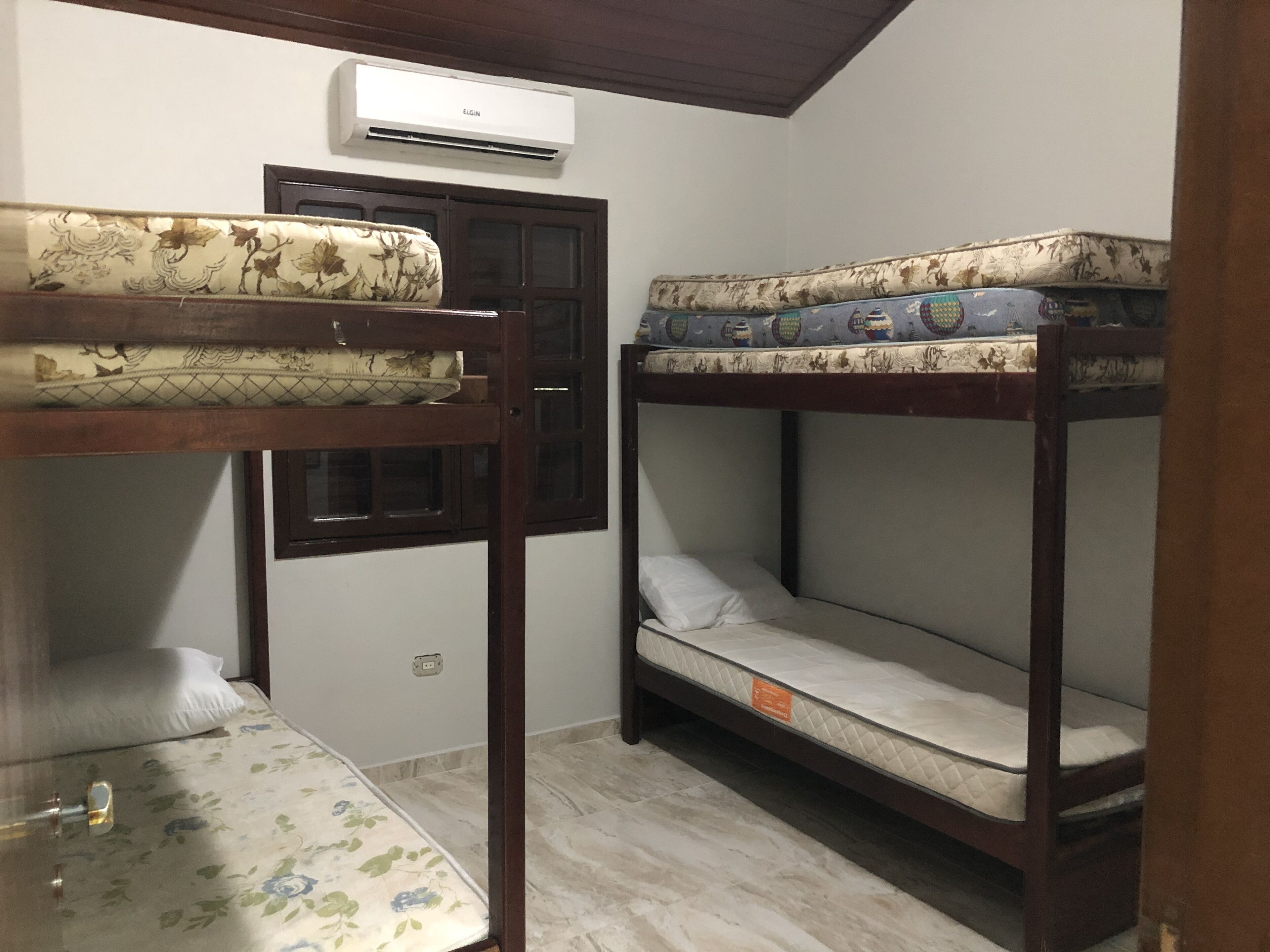 Beach house Condominio Riviera de São Lourenço - 4 bedrooms, 2 suites, pool