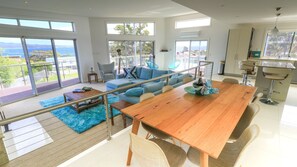 Dining - No. 9 Bay of Fires Binalong Bay (Binalong Bay)