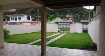 Two Bedroom Beach Martim de Sá for 22 guests