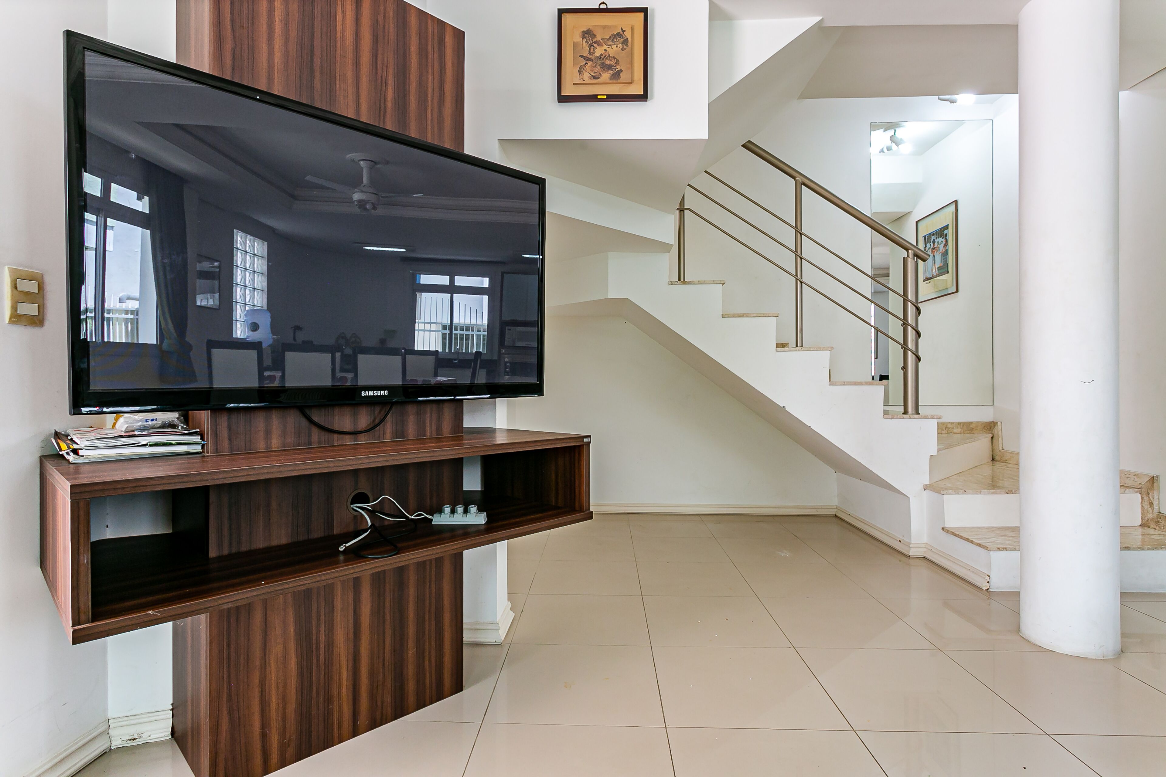 House well furnished, everything new, pool, barbecue.