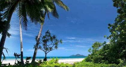 Beach House Apartment No 5 - Beach, Village Shops