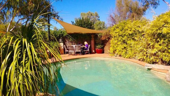 Pool - Vatu Sanctuary - The Studio (large apartment with direct access to the pool) (Braitling)