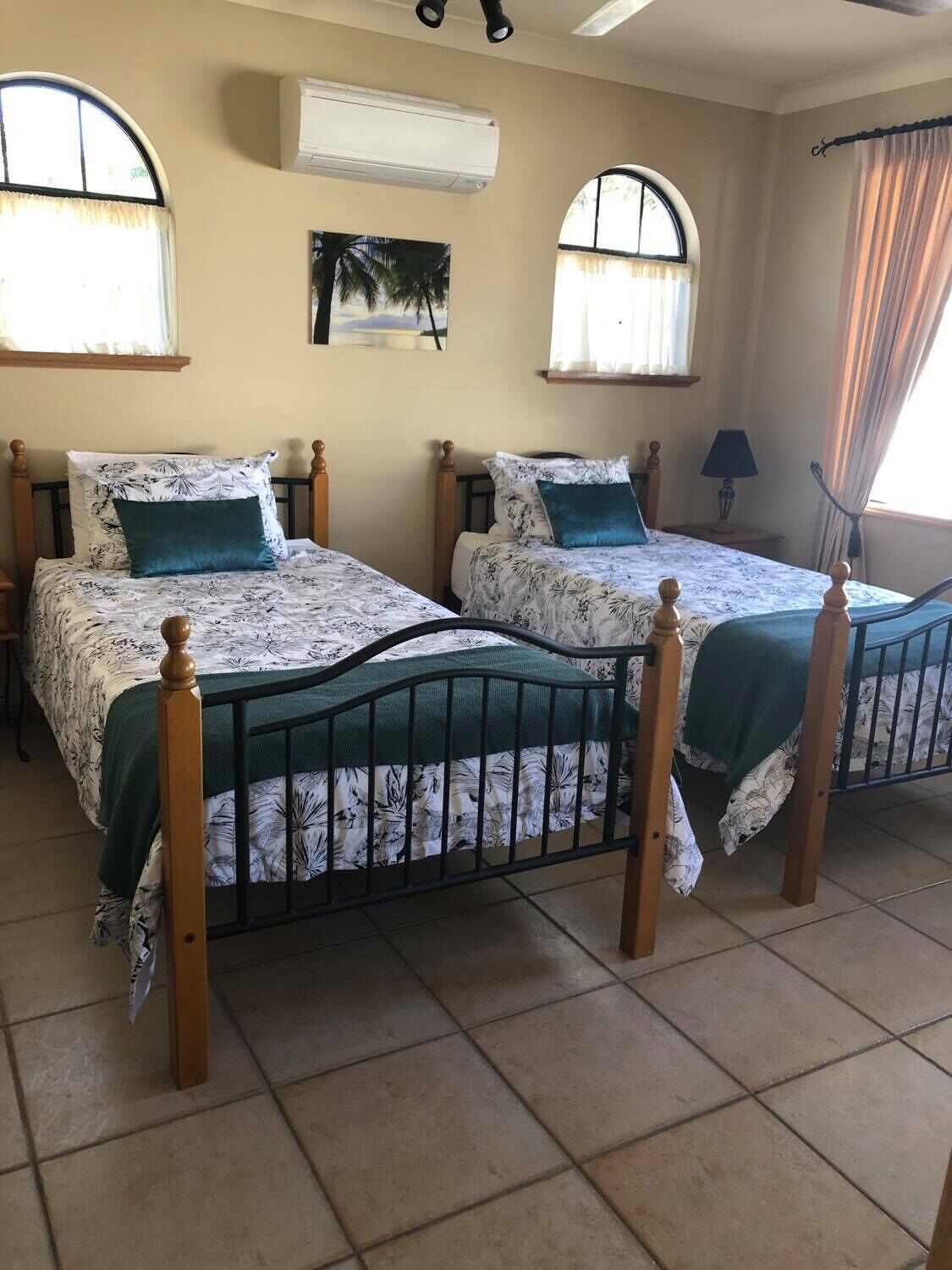 Casa Bella Vista - Luxury Beachfront Home near Great Barrier Reef — image 18