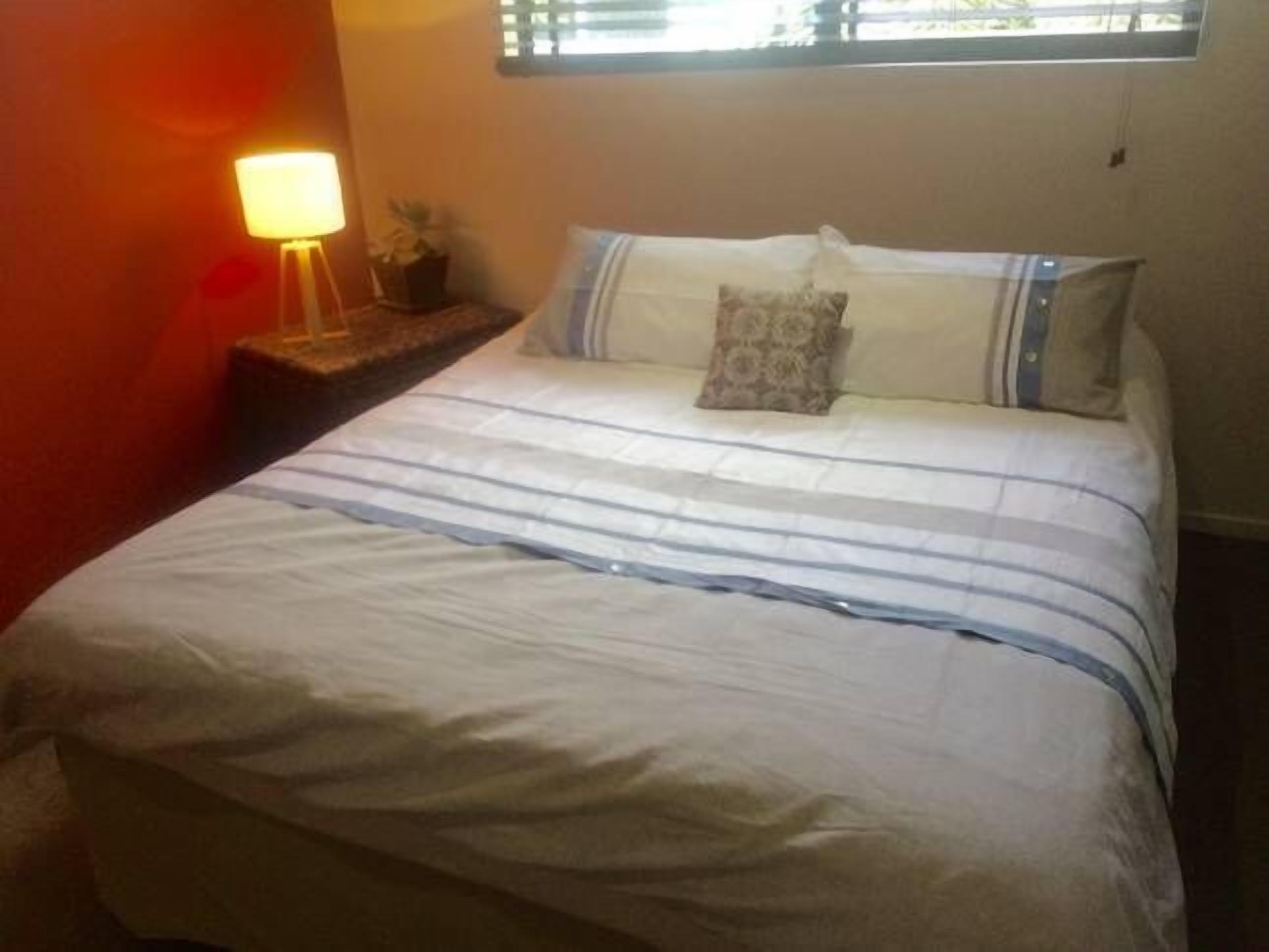 COCONUTS -   Absolute Beachfront home in Hydeaway Bay — image 8