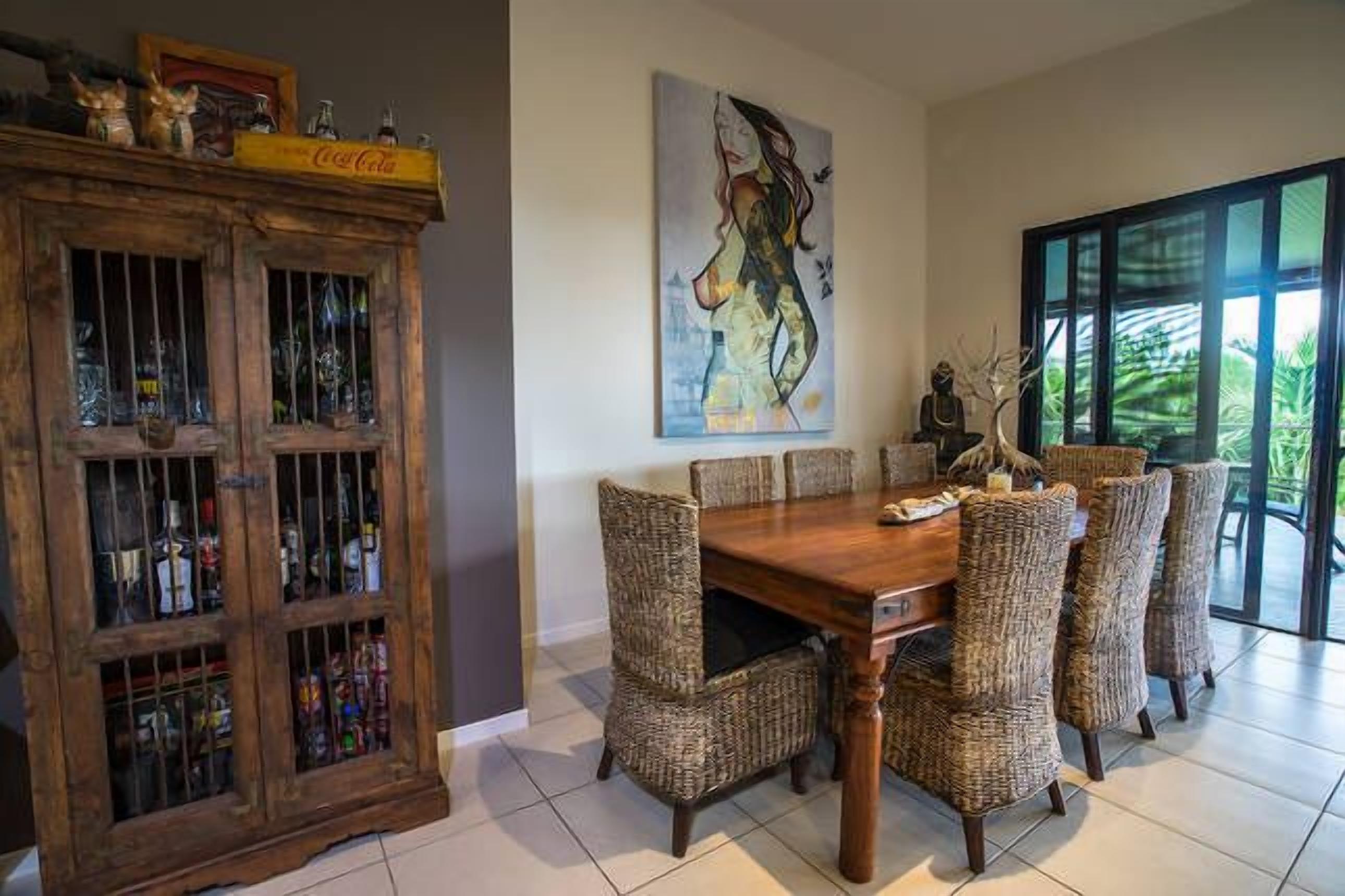 COCONUTS -   Absolute Beachfront home in Hydeaway Bay — image 4