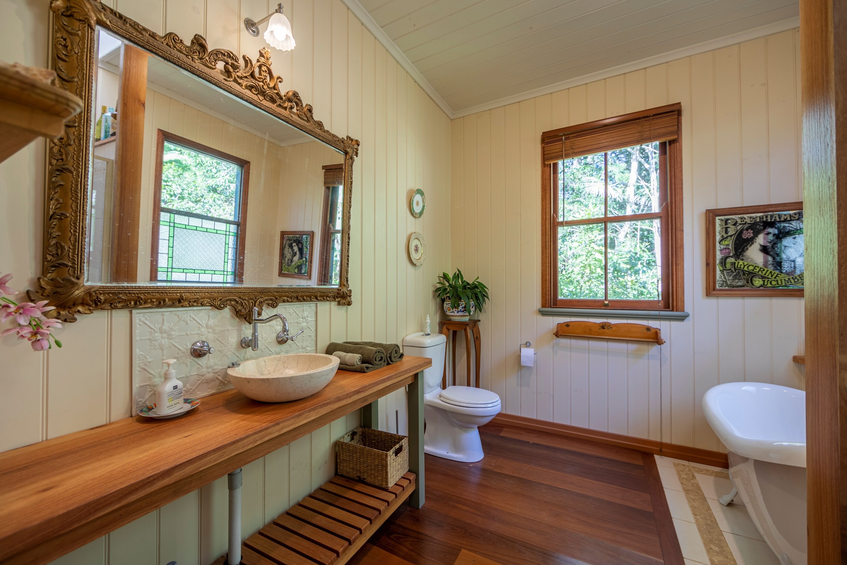 Turkey's Nest - Macadamia Rainforest Suite