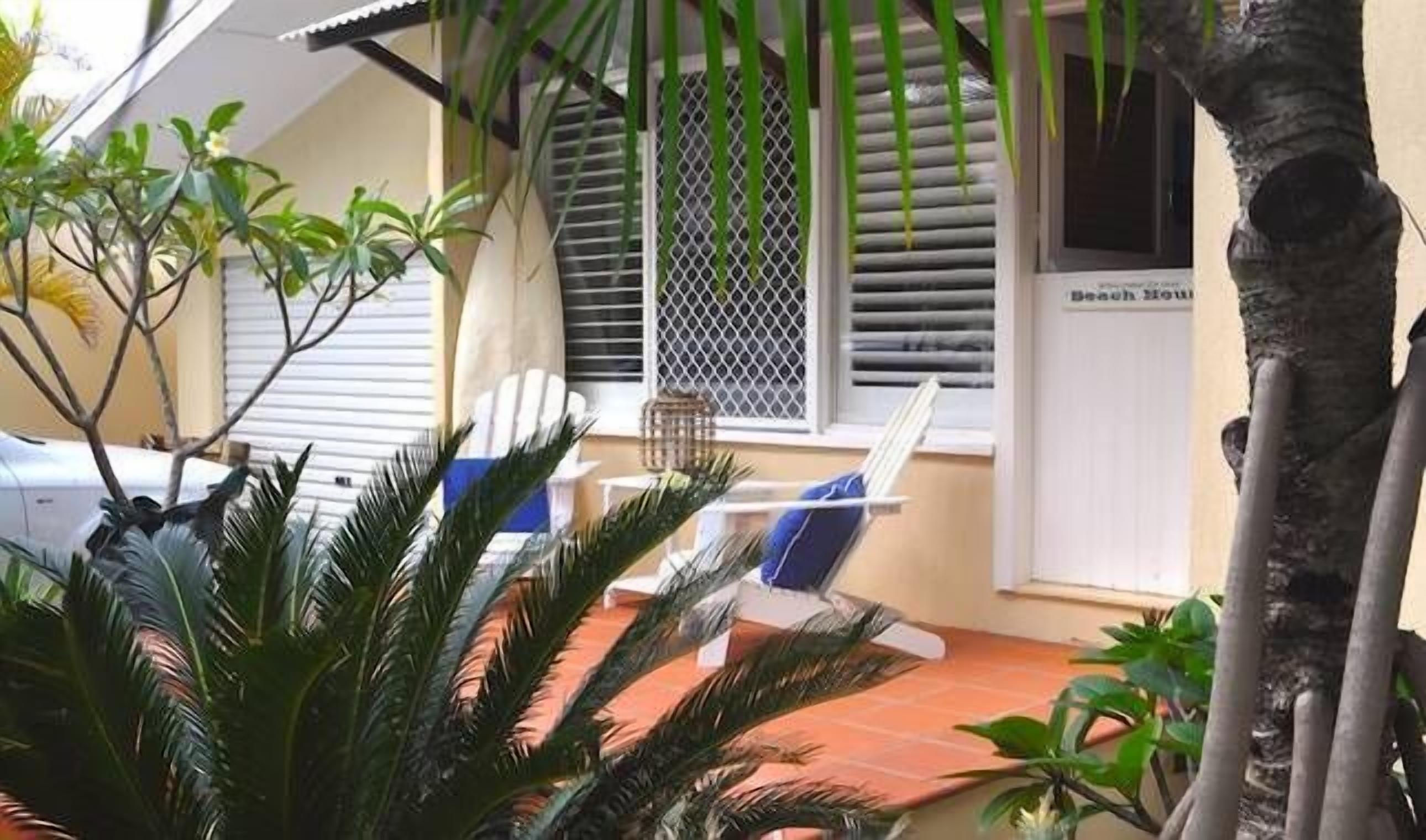 Nobby's Beach House at Mermaid