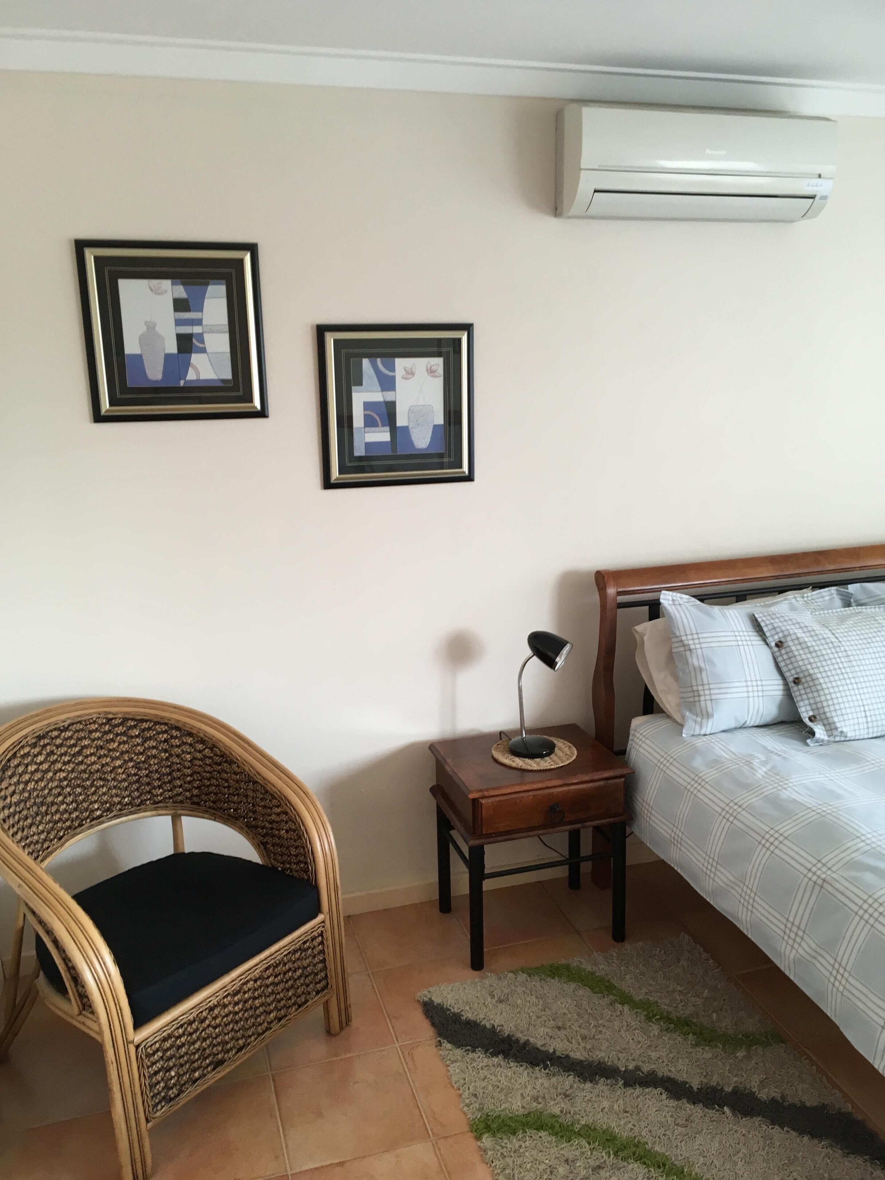 Seaview on Kent.....a beachside gem. — image 9