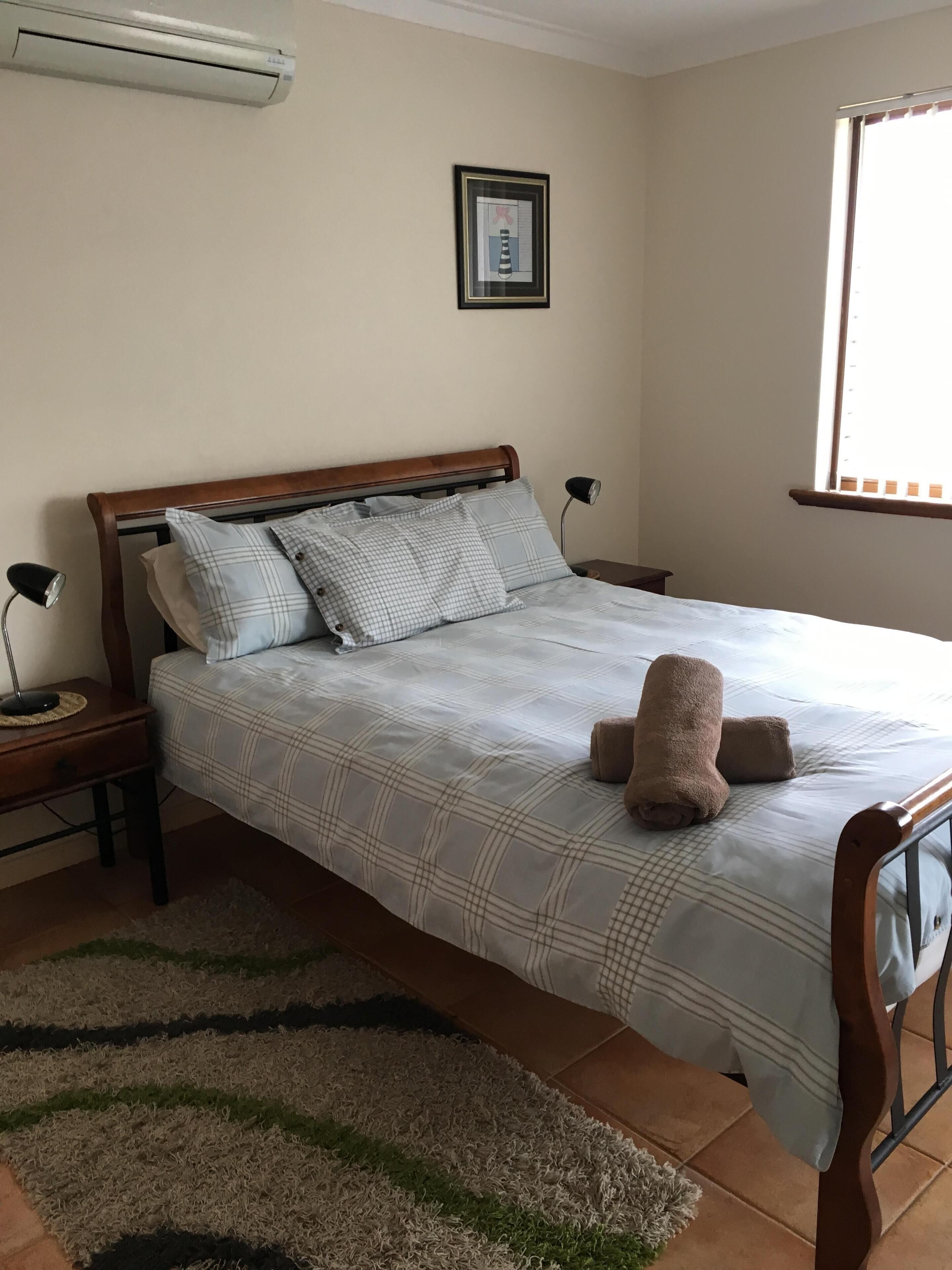 Seaview on Kent.....a beachside gem. — image 8