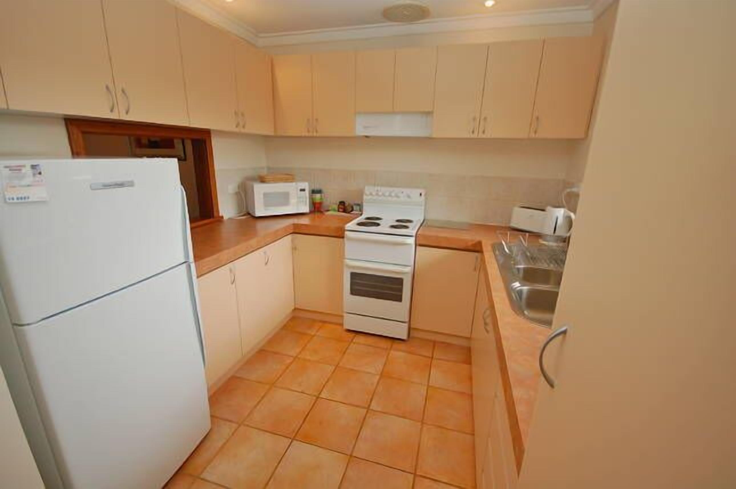 Seaview on Kent.....a beachside gem. — image 13