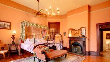 1 bedroom, iron/ironing board, Internet, bed sheets