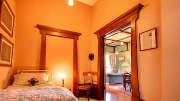 1 bedroom, iron/ironing board, internet, bed sheets