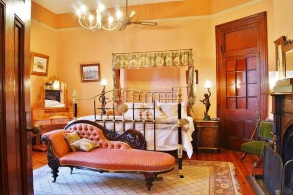 1 chambre, fer et planche à repasser, accès Internet, draps fournis