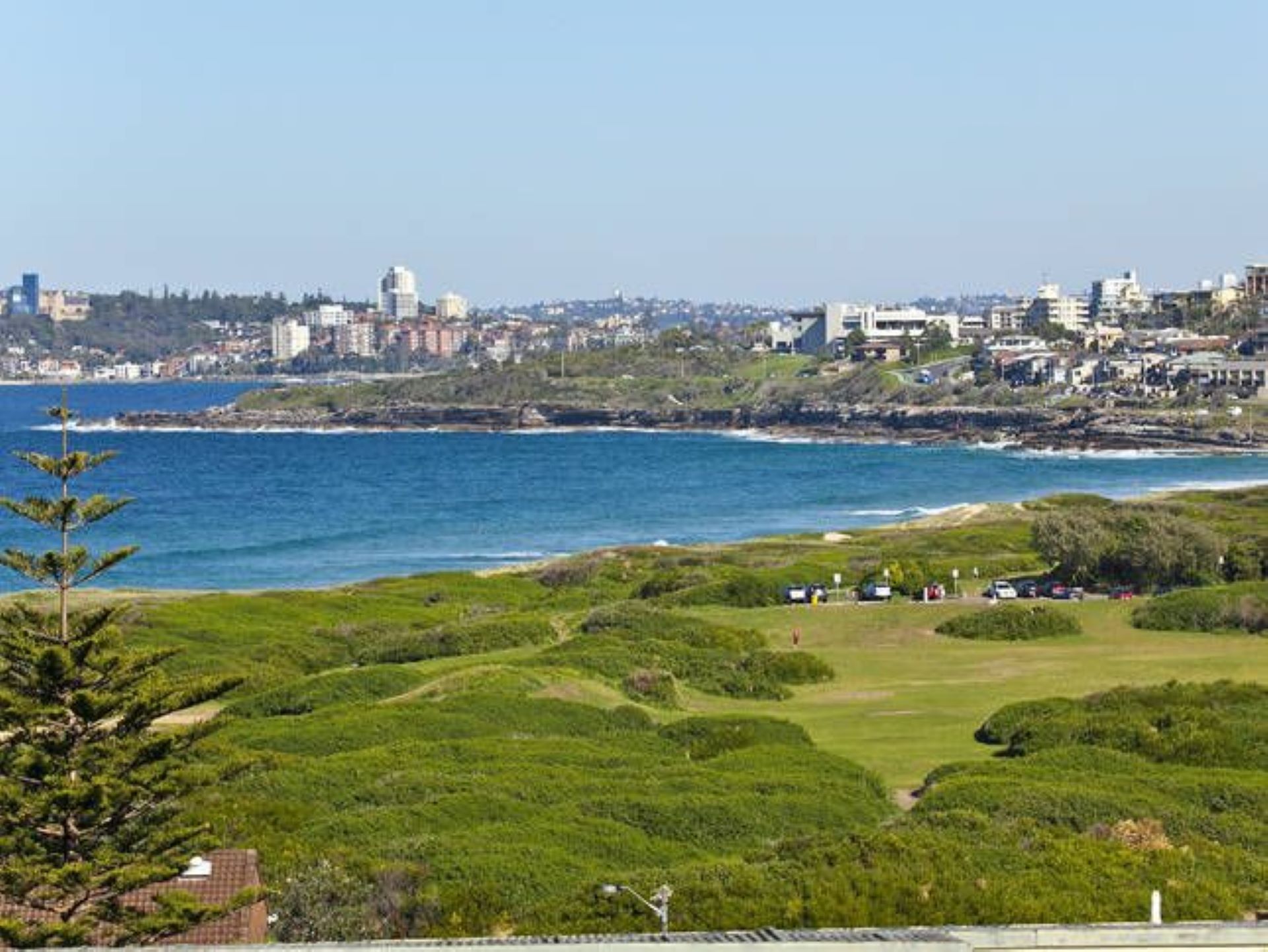 Fantastic Modern Beach House with Sensational Ocean Views & large in ground Pool — image 6