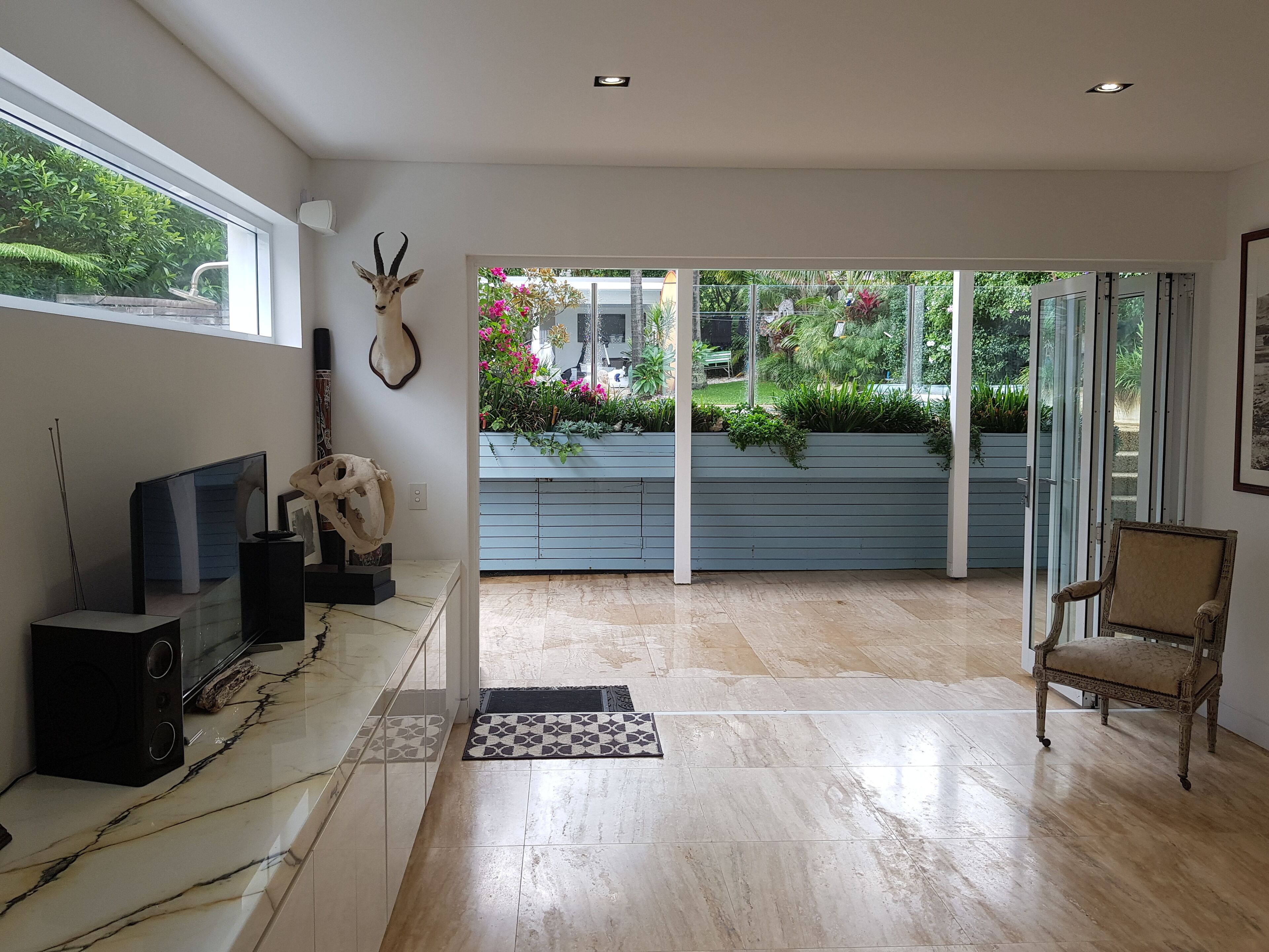 Fantastic Modern Beach House with Sensational Ocean Views & large in ground Pool — image 12