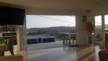 Smart TV, video games, Netflix, DVD player