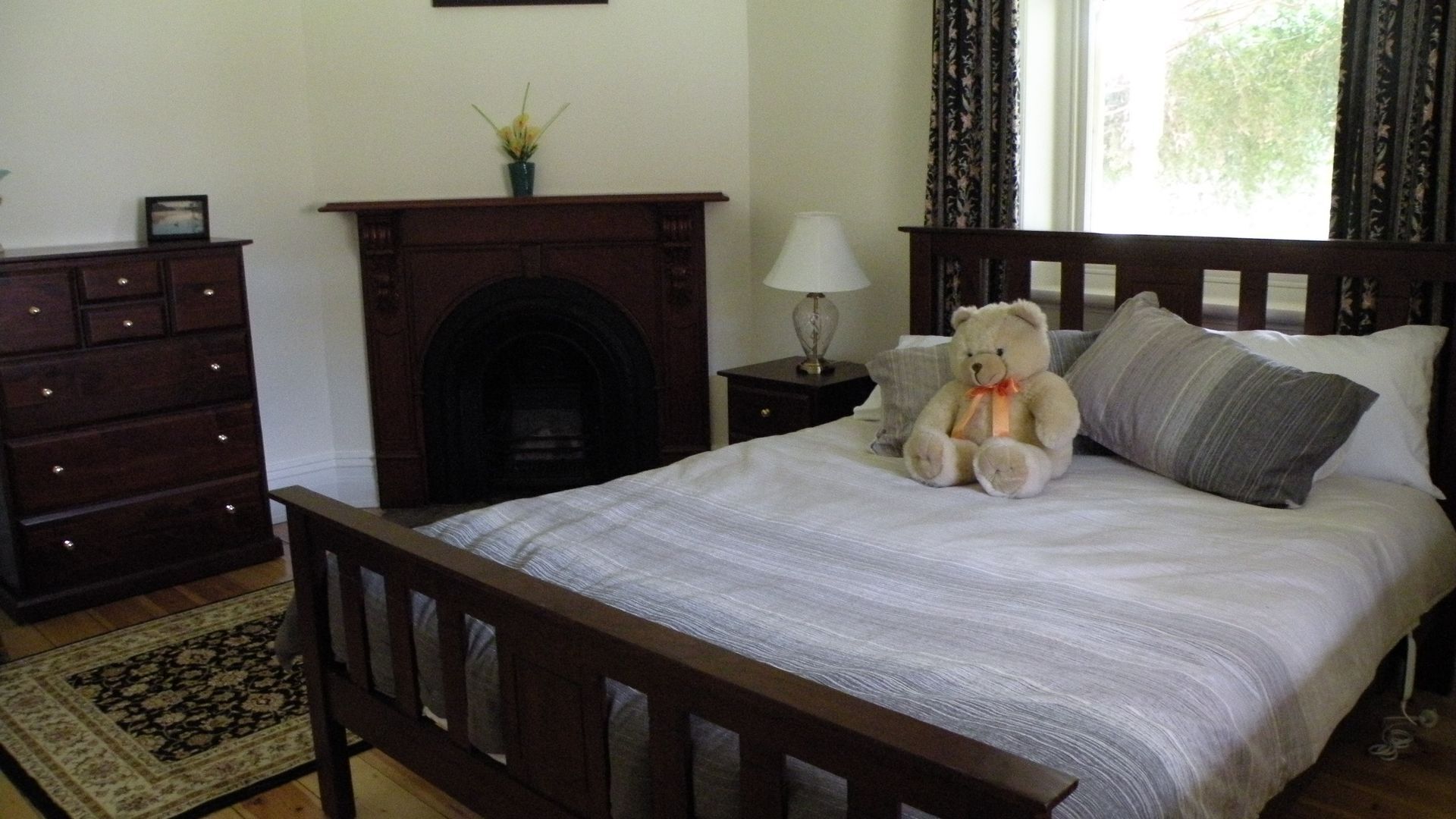 Thalia Getaway Villa - self contained luxury B&B accomodation on 6 private acres