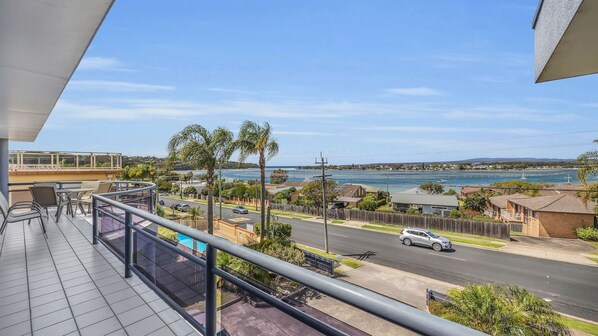 Property grounds - Quays 6 - Amazing Central Location With Views! (Merimbula)
