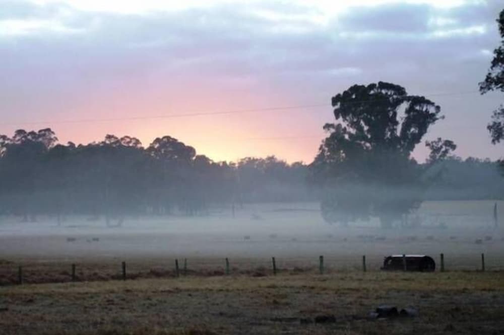 Cambray Cottages Nannup - Farm Cottage