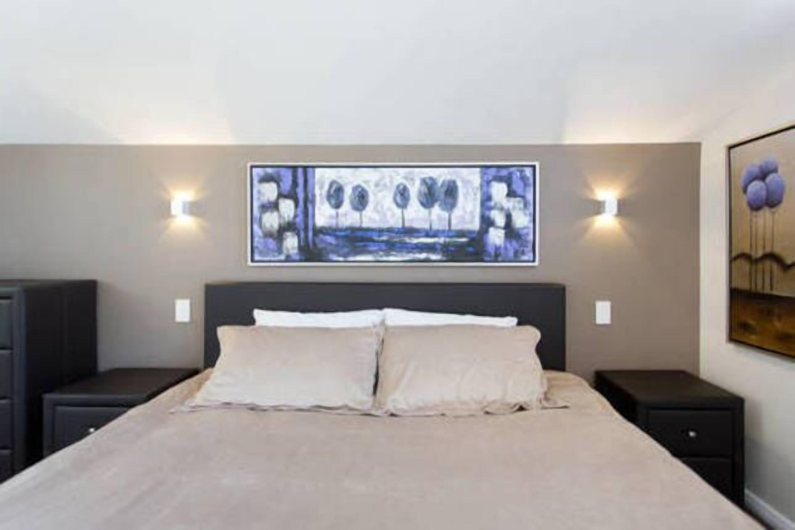 Luxury Executive Apartment — image 16