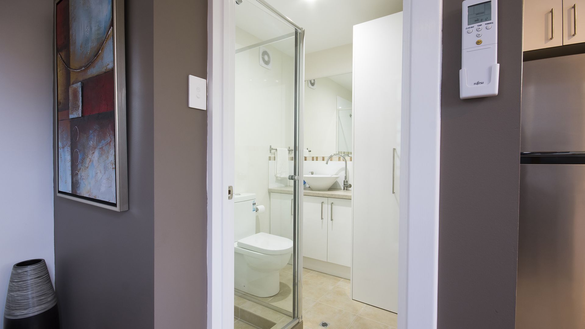 Luxury Executive Apartment — image 19