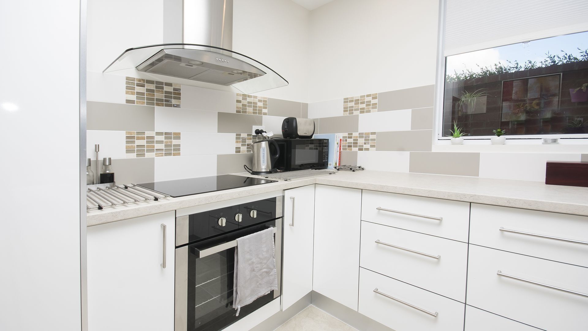 Luxury Executive Apartment — image 12