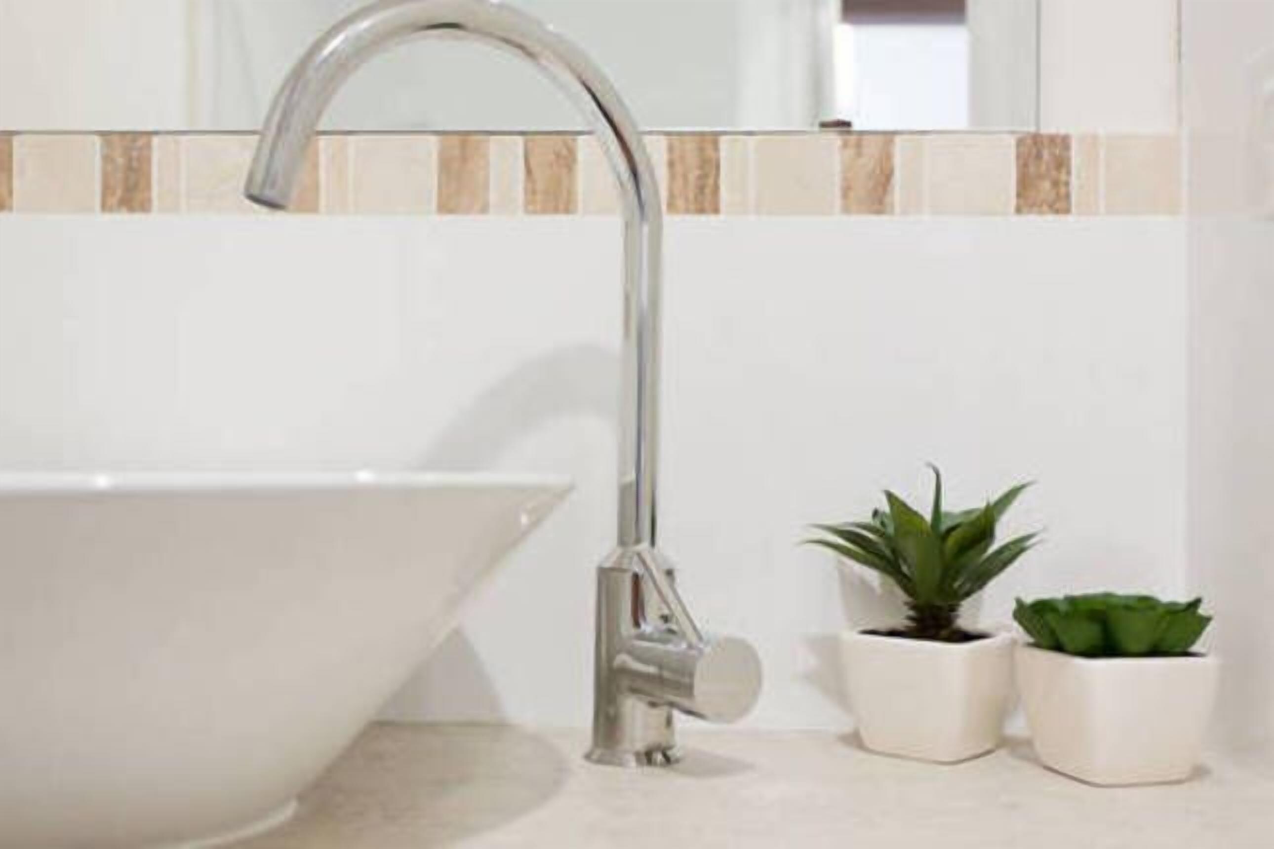 Luxury Executive Apartment — image 18