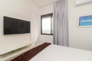 2 عدّة غرف نوم ومكواة/لوح كي وواي فاي مجانًا وملاءات أسرّة