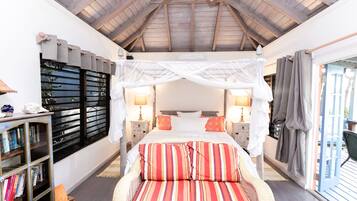 In-room safe, iron/ironing board, travel crib, free WiFi