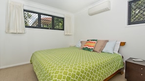 2 bedrooms, desk, iron/ironing board, travel crib