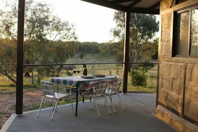 Coonandry Cottage Farmstay 