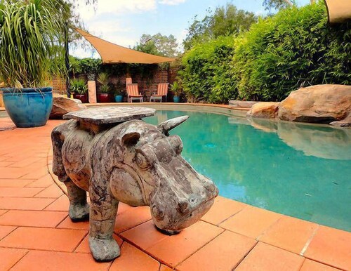 Vatu Sanctuary - The Bure (1 bedroom spa with private entrance and garden)