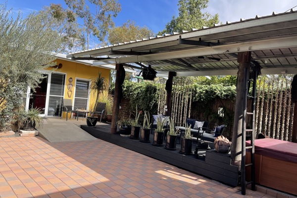 Private entry into your own garden/parking area, outdoor undercover patio & spa.