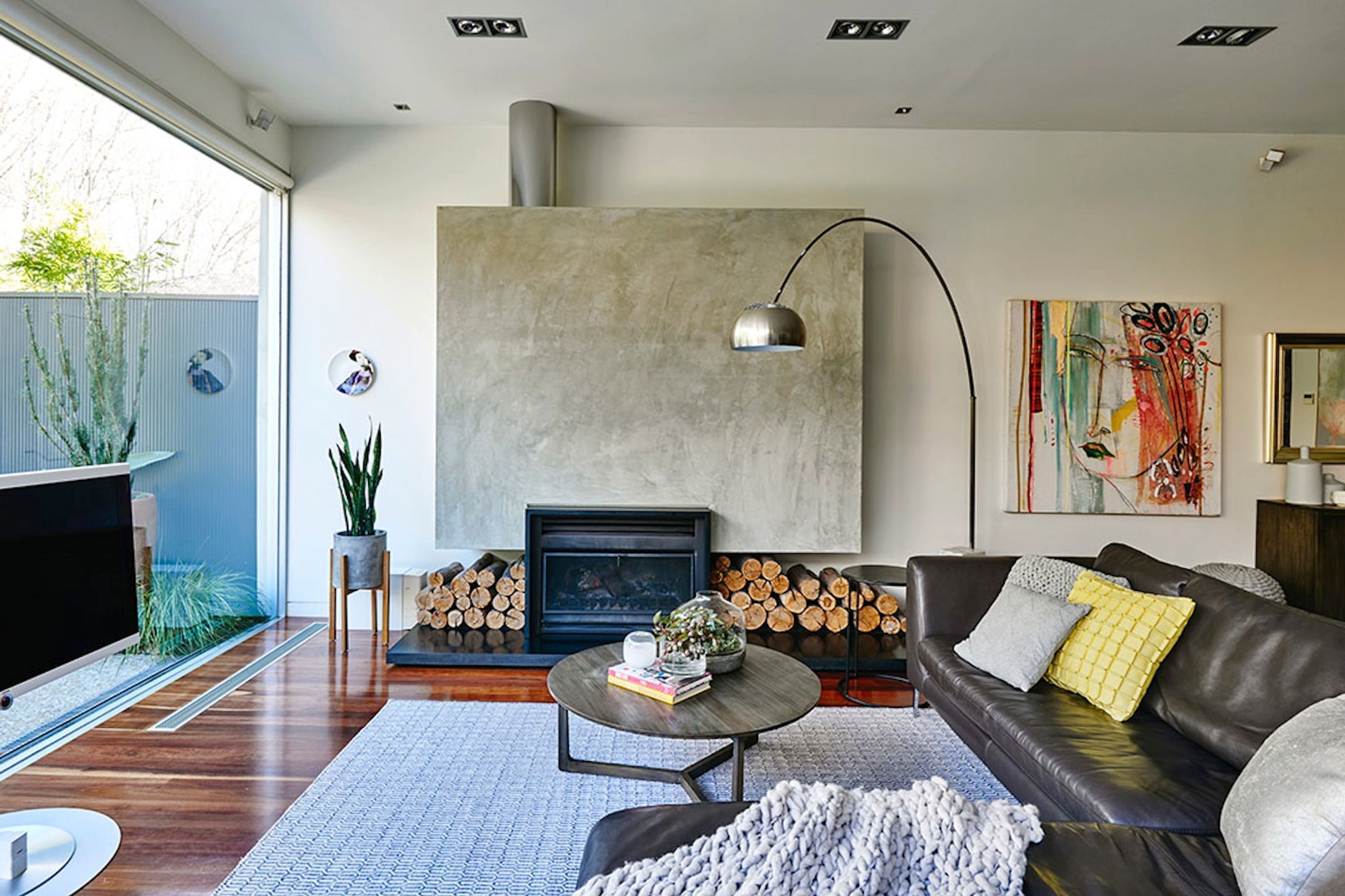 Mitford St, Elwood, Luxico