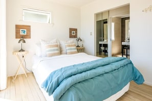 WiFi, bed sheets