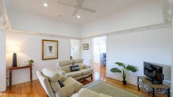 TV, DVD player, ping pong, books