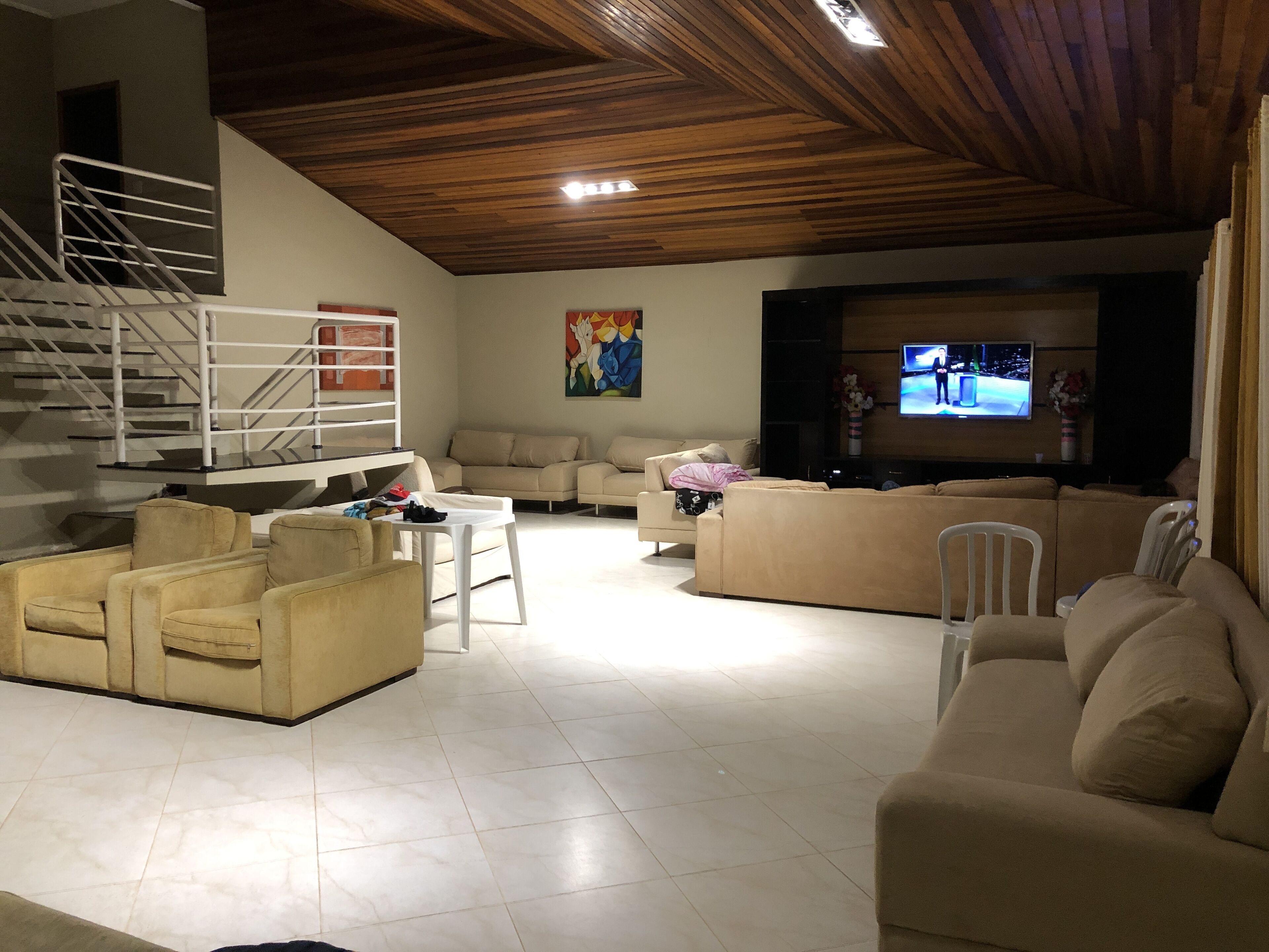 Lush Farm in front of the Dam - 13 suites and complete leisure