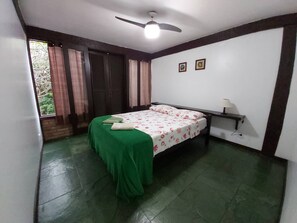 4 quartos, Wi-Fi, roupa de cama